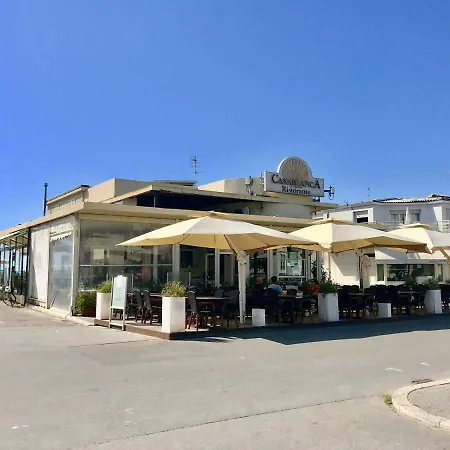 Attico Al Mare Apartment *